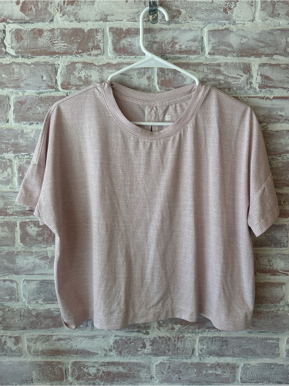 all in motion Light Mauve Cropped Short-Sleeve Tee